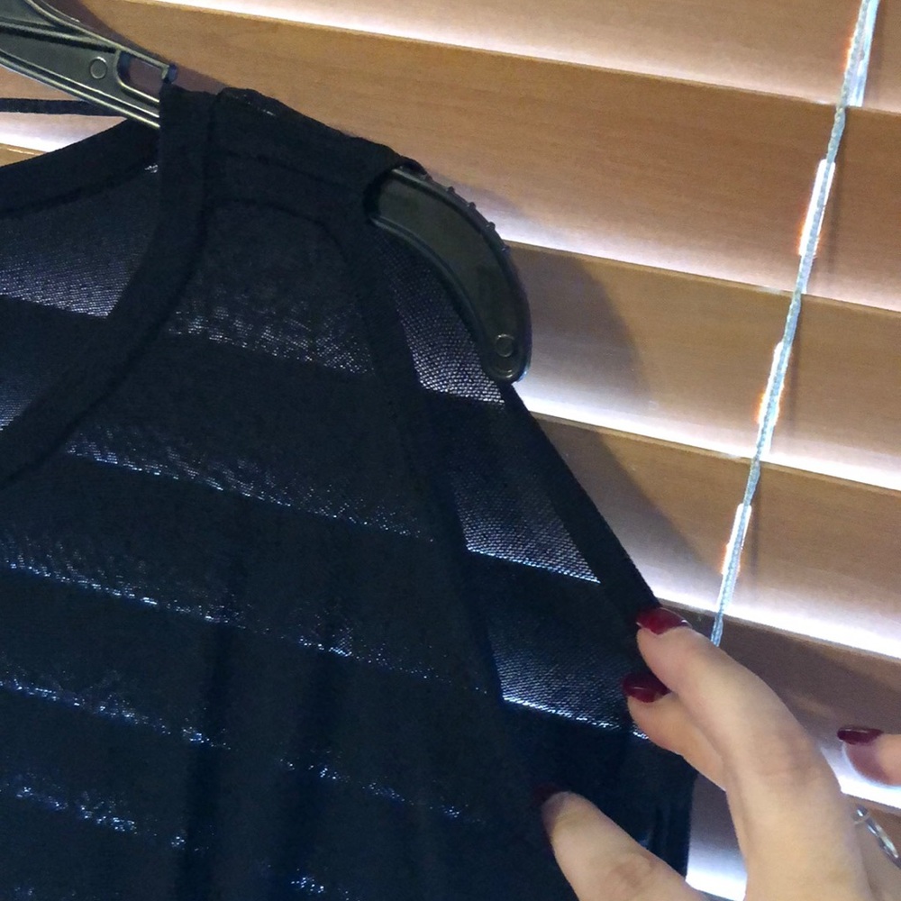 Cold shoulder black sweater - Picture 3 of 4